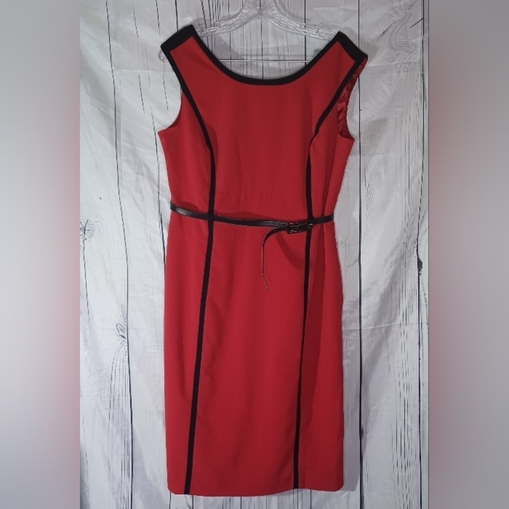 Dressbarn Red Sleeveless Career Mod Sheath Workwear Dress with Black Piping